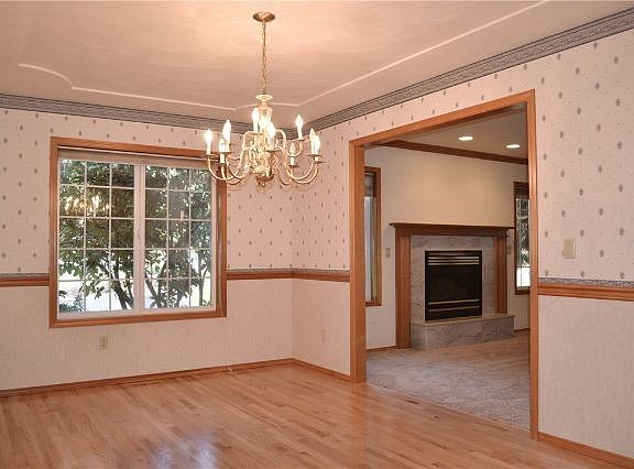 5th image of 3105 41st Way SE