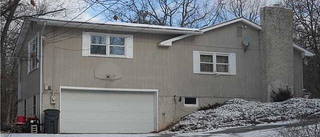 2nd image of 10 Valley View Rd