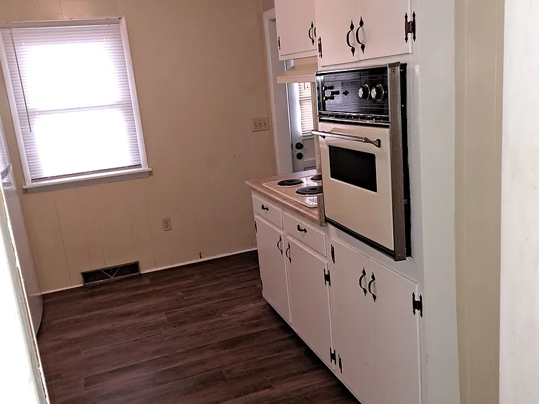 831 Smartt Station Rd — Photo 8