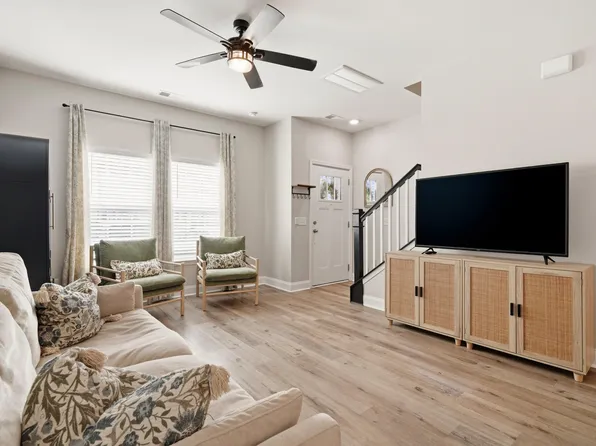 1604 Twin Rivers Dr, Charleston, SC 29492