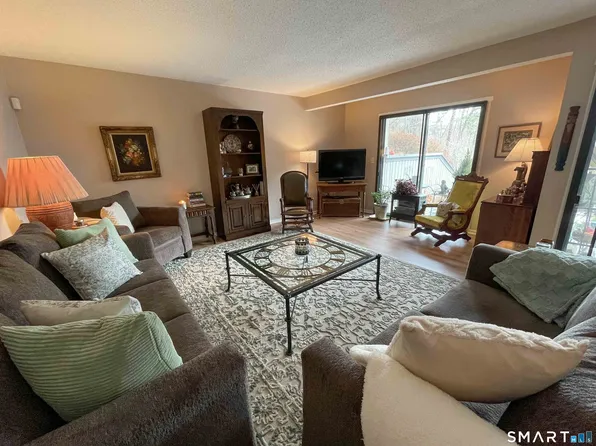 241 Heritage Village #B, Southbury, CT 06488