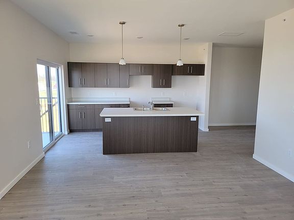 2nd image of 8411 Peosta Commercial Ct #202