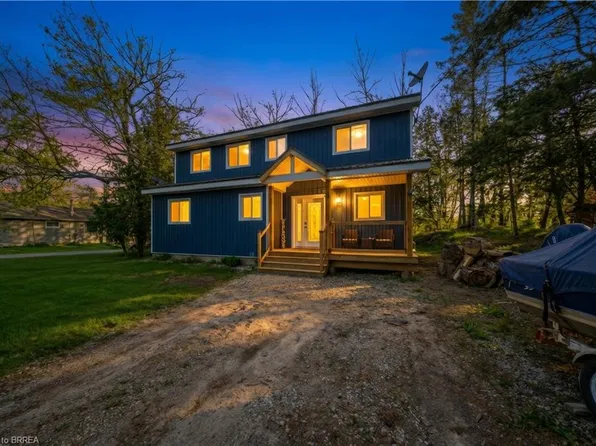 135 Camp Ln, Tweed, ON K0K 3J0