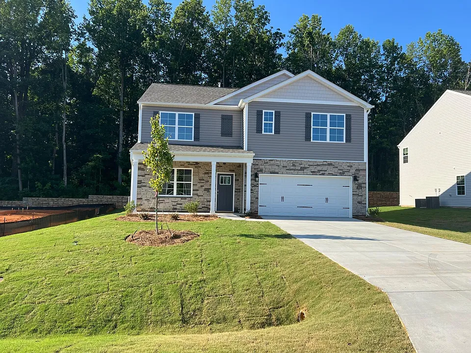 7014 Saddlebred Dr