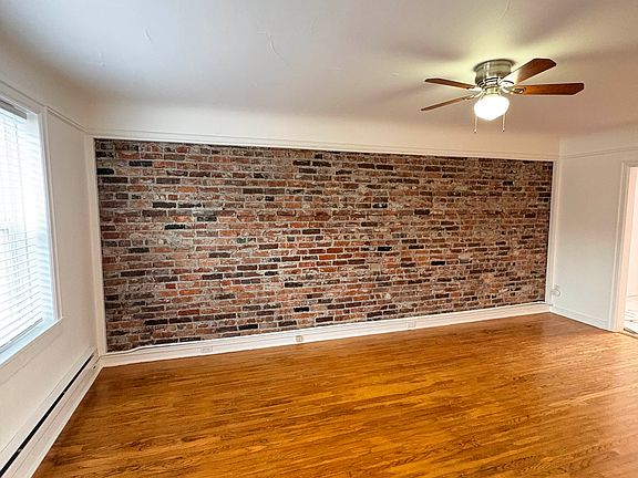 5th image of 333 Summit Ave E APT 402