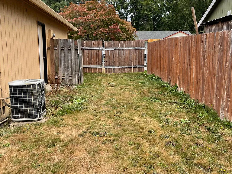 1315 NE 9th Way — Photo 7