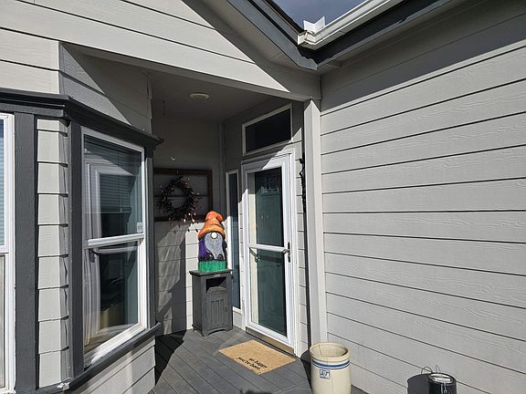 2nd image of 3820 High Rd