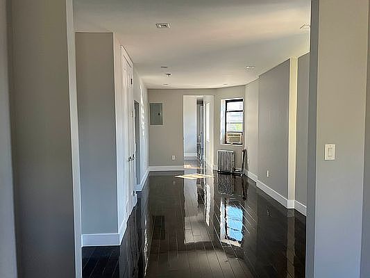 3rd image of 291 Pleasant Ave APT 5B