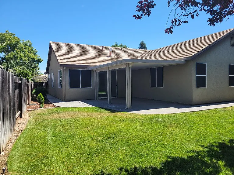 602 Delancy Way — Photo 16