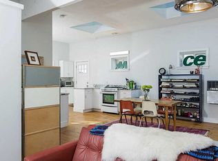 812 Douglas Ave, Providence, RI 02908