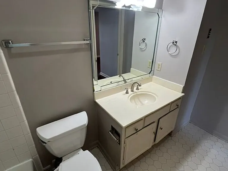 2805 Foxcroft Rd #704 — Photo 37