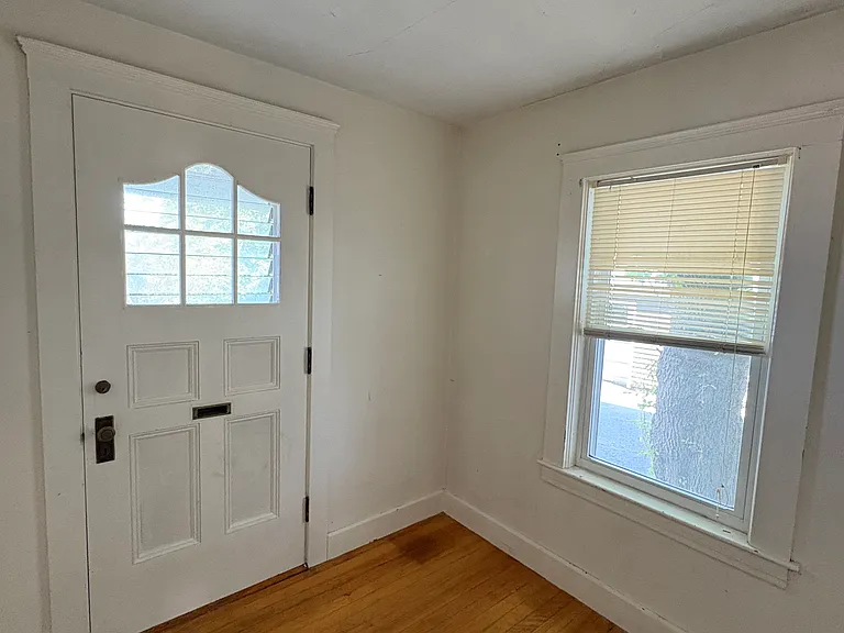 4 Belmont St — Photo 3