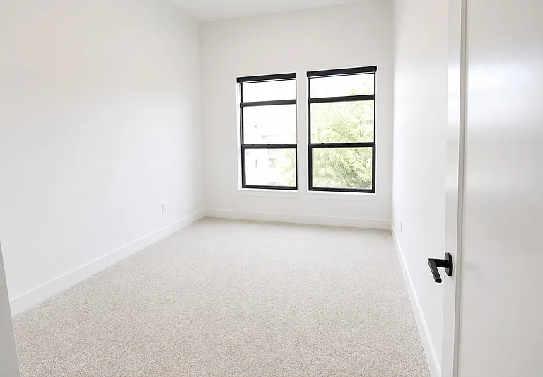 21806 E Indiana Ave #204 — Photo 15