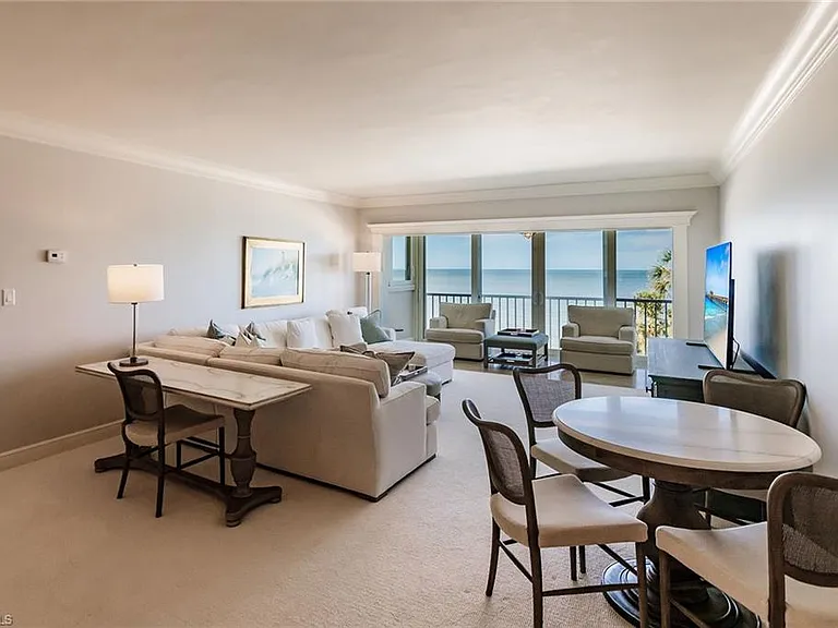 2885 Gulf Shore Blvd N #302 — Photo 6