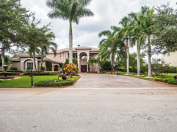3rd image of 3797 Saratoga Ln