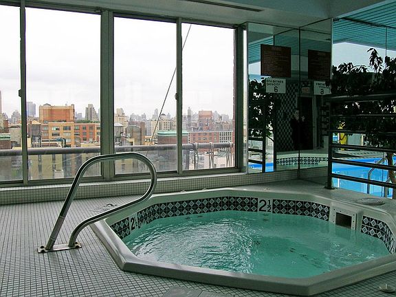 3rd image of 250 W 90th St APT 3G