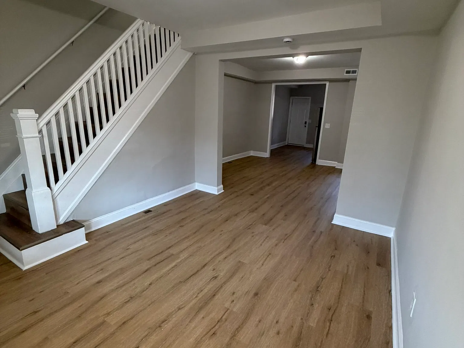 3 bed, $2,195 — Photo 4