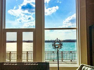 4418 Terra Ridge Dr, Milford, MI 48381