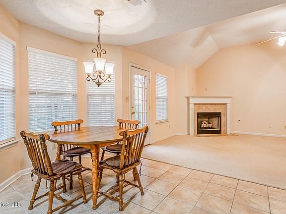4th image of 9029 Ontario Dr