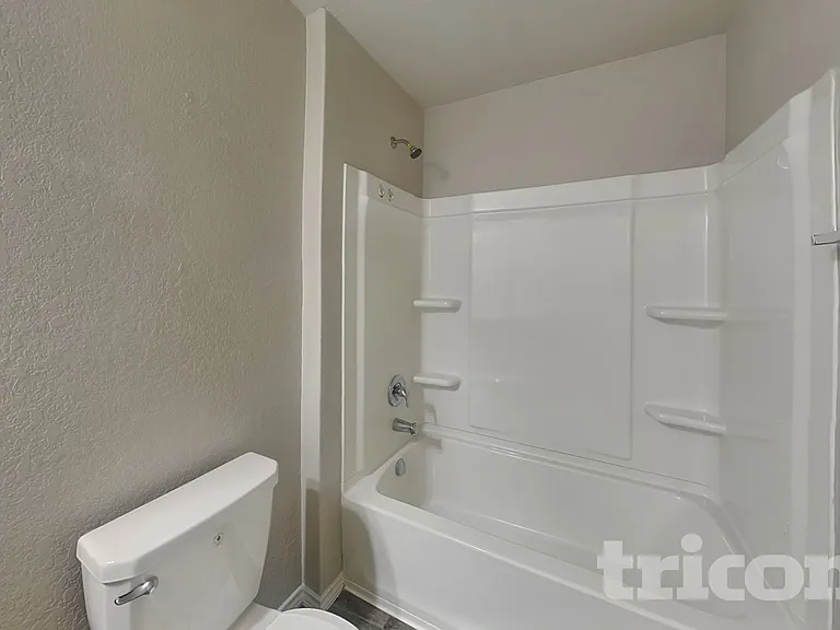 8511 Amistad Cv — Photo 13