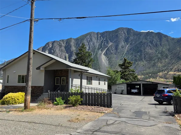 421 9th Ave, Keremeos, BC V0X 1N3