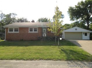 3609 Ivanhoe Dr, Springfield, IL 62703