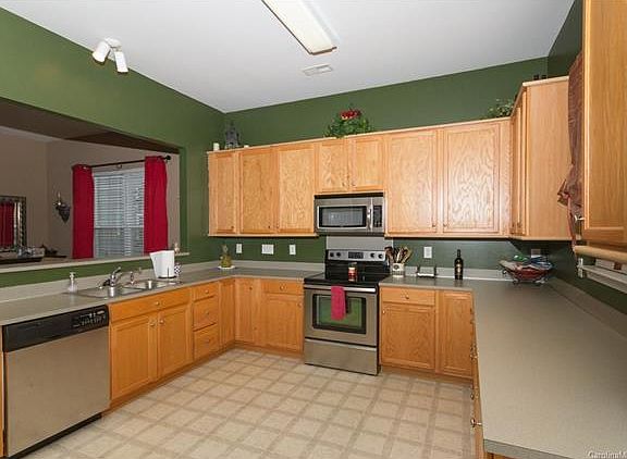 4th image of 115 Kensington St