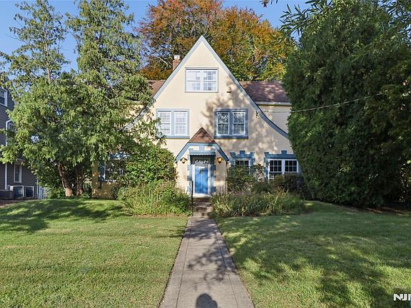 2nd image of 156 Cornell Avenue