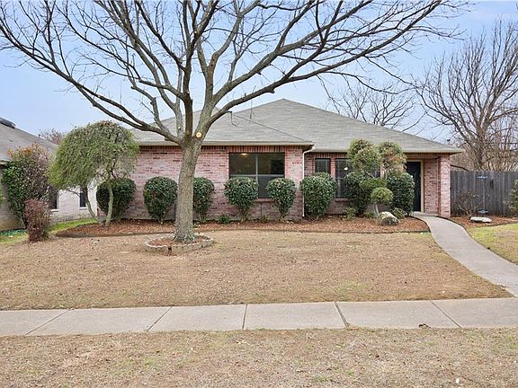 2nd image of 309 Sandlewood Ln