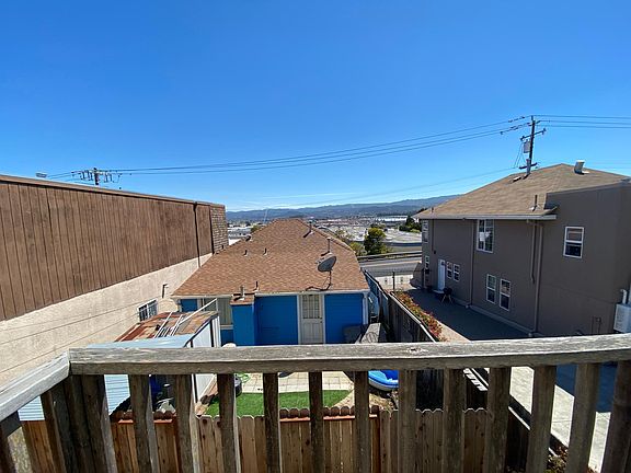 5th image of 327 1st Ln