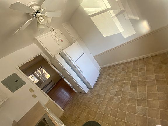 5th image of 5 Millers Ln #33A