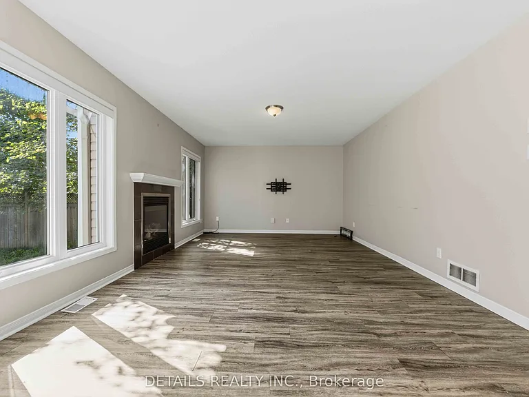 3 Gateshead Ave — Photo 9
