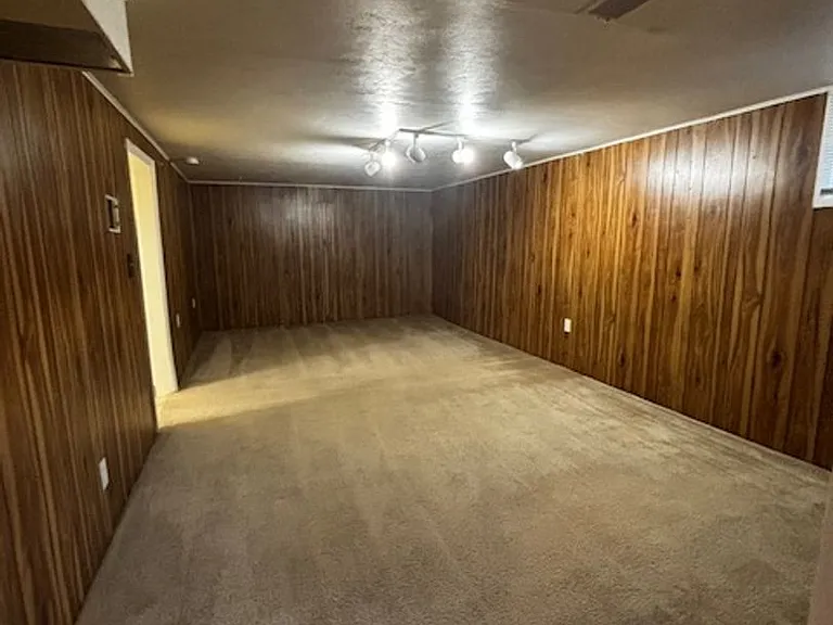 147 Lummis Ct — Photo 24