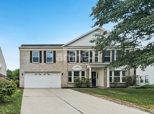 13898 Meadow Lake Dr, Fishers, IN 46038