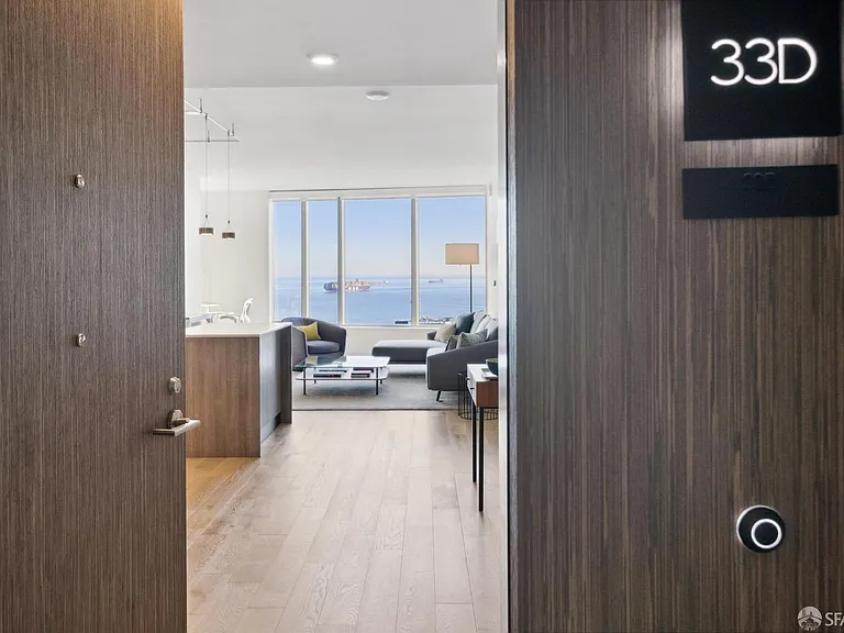 201 Folsom St #33D — Photo 2