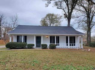 117 Shannon Ln, Centerville, GA 31028