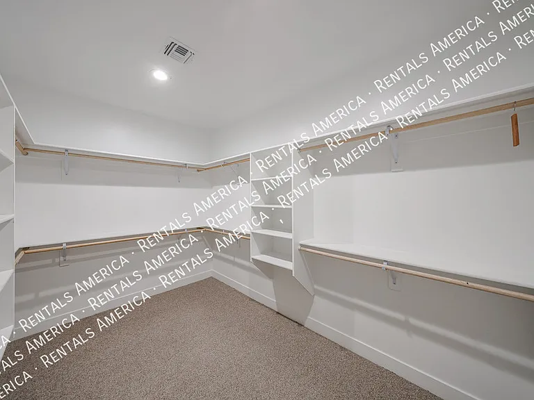 2418 E Amelia Ave — Photo 55