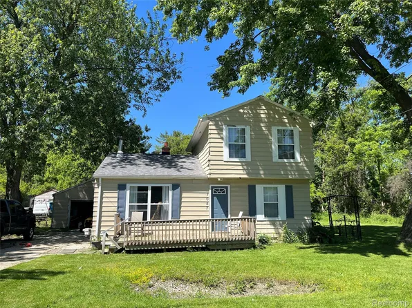 7057 Lapeer Rd, Davison, MI 48423