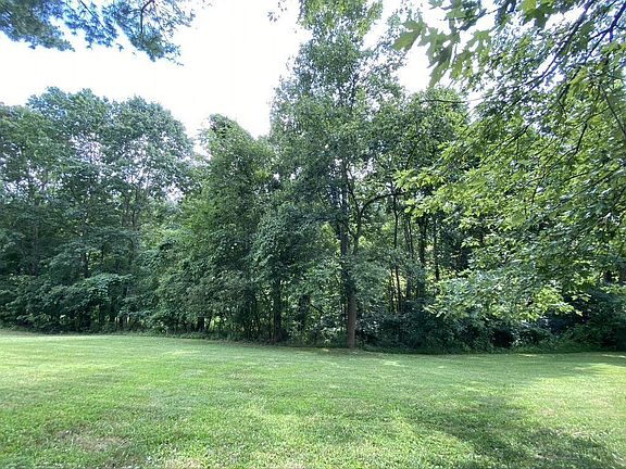 4th image of 33041 Oliver Rd