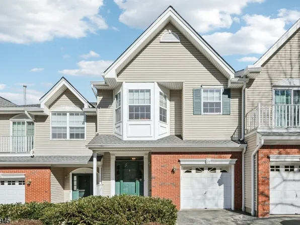 24 Kensington Dr, Randolph Twp., NJ 07869
