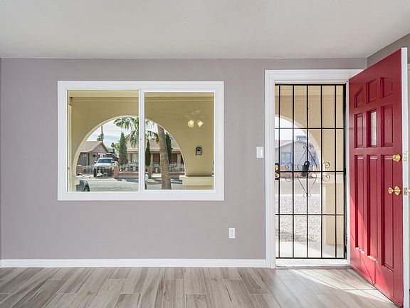 4th image of 1615 N 61st Ave
