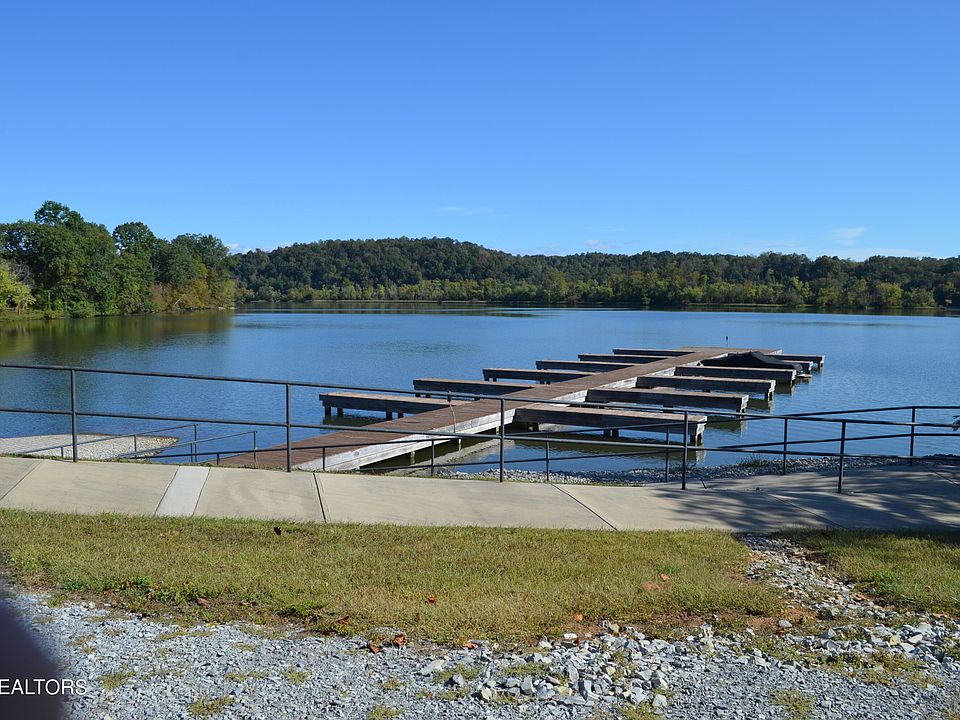 1st image of 228 Lake Ferry Dr