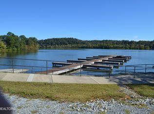228 Lake Ferry Dr, Loudon, TN 37774
