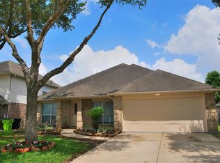 1205 Divin Dr, Rosenberg, TX 77471