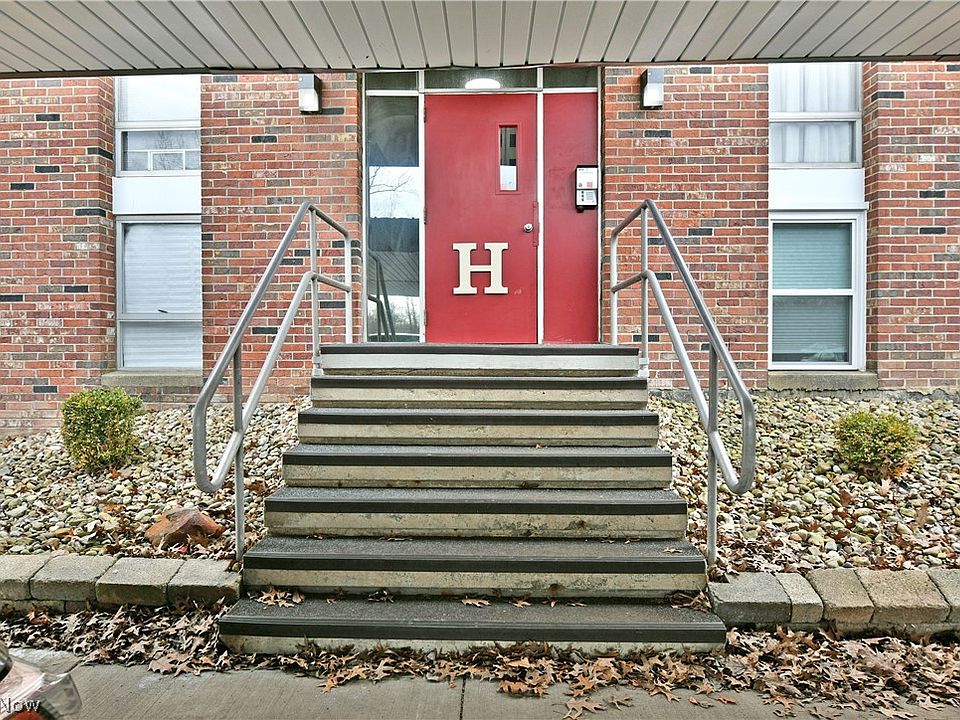 1st image of 3040 N River Rd NE APT H20