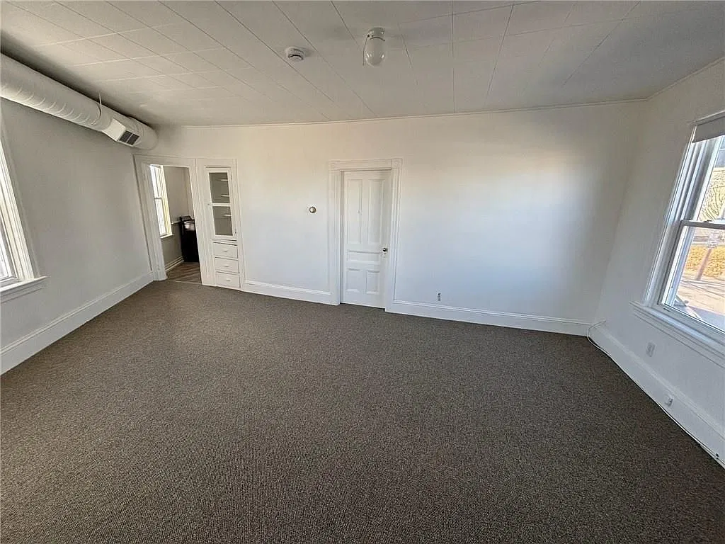 251 Cottage St — Photo 2