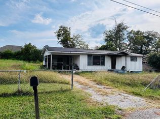 72 Lillian Dr, Rossville, GA 30741