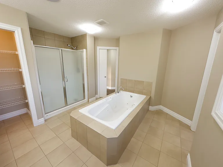 2142 57th St SW — Photo 37