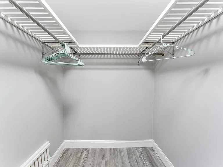 118 Lake Constance Dr — Photo 17