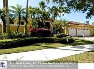 2693 Edgewater Ct, Weston, FL 33332